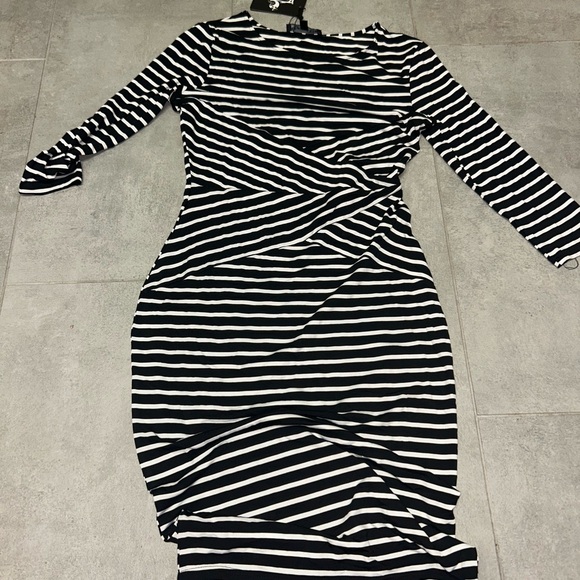 Chic Black and White Striped Long Sleeve Dress - Picture 1 of 3